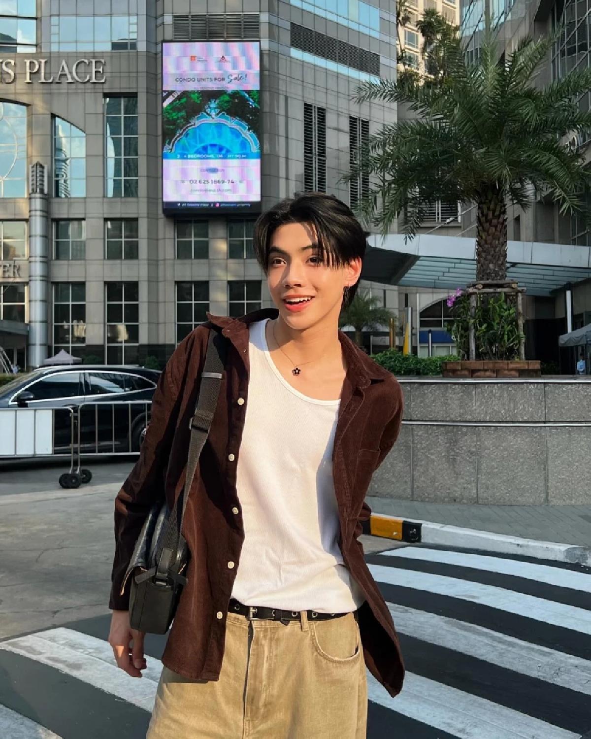 ดาวน์โหลด 918kiss เวอร์ชั่น ล่าสุด เล่นง่าย โบนัสแตกหนัก